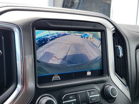 Used 2021 Chevrolet Silverado 1500 LT AWD/4WD image 19