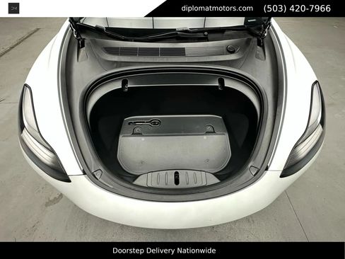 Used 2020 Tesla Model 3 Standard Range Plus RWD image 40