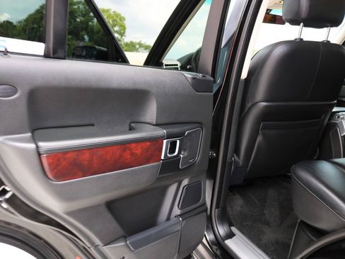 Used 2011 Land Rover Range Rover HSE AWD/4WD image 27