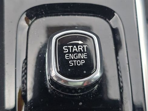 Used 2023 Volvo XC60 B5 Core w/ Climate Package image 32