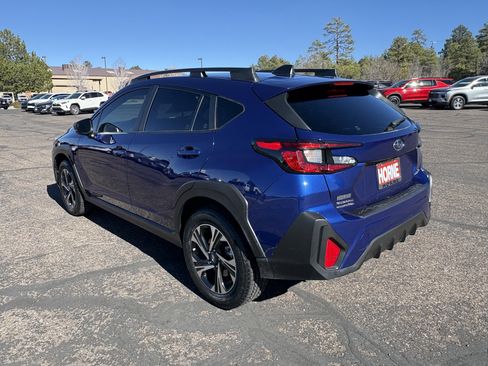 Used 2024 Subaru Crosstrek 2.0i Premium image 5