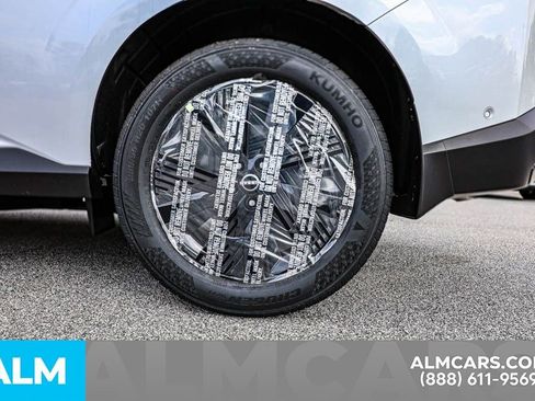 Certified 2025 Nissan Murano SV image 34