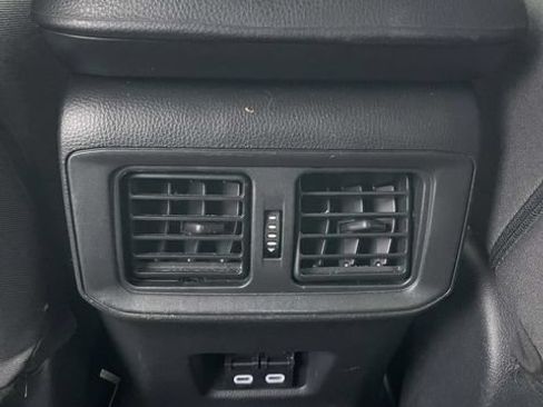 Used 2023 Toyota RAV4 XLE AWD/4WD image 19