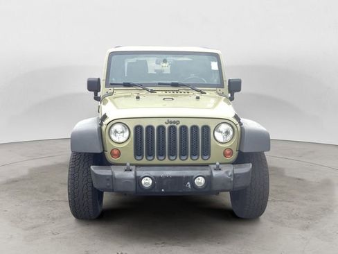 Used 2013 Jeep Wrangler Sahara w/ Connectivity Group AWD/4WD image 8
