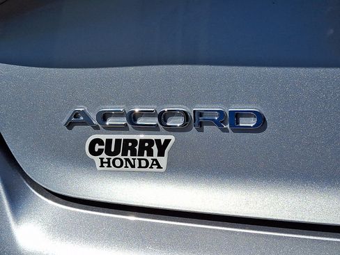 Used 2025 Honda Accord Sport image 33