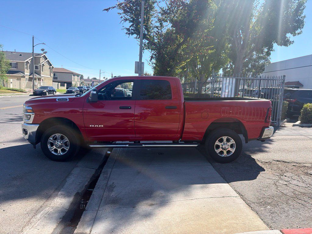 Used 2026 RAM 2500 Big Horn AWD/4WD image 2