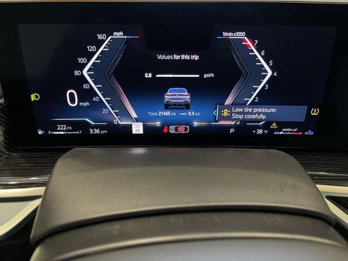 Used 2024 BMW X6 xDrive40i w/ Premium Package image 21