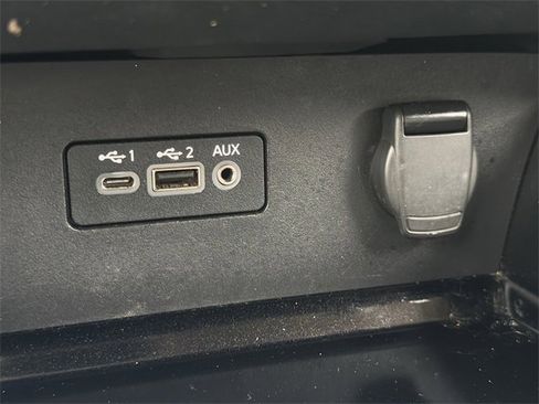 Used 2020 Nissan Altima 2.5 Platinum image 22