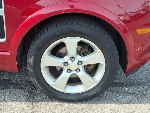Used 2014 Chevrolet Captiva Sport LT w/ Convenience Package FWD image 9
