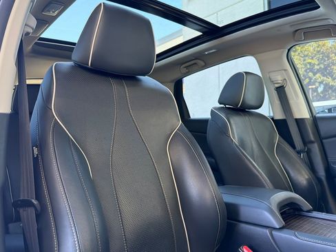 Used 2019 Acura RDX FWD w/ Advance Package image 21
