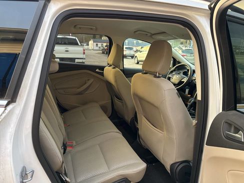 Used 2018 Ford Escape SE image 6