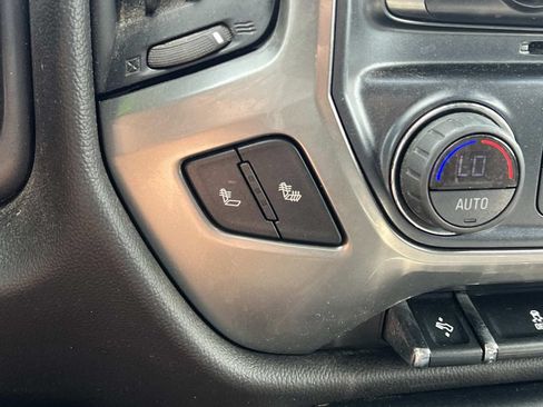 Used 2018 Chevrolet Silverado 1500 LT w/ All Star Edition AWD/4WD image 26