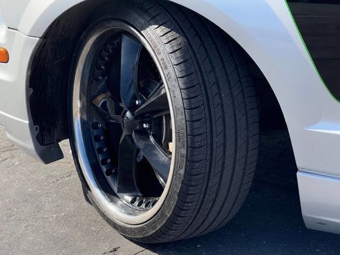 Used 2007 Ford Mustang GT image 15