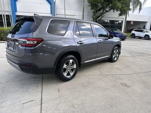 Used 2025 Honda Pilot EX-L image 38