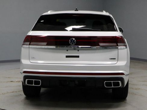 Used 2025 Volkswagen Atlas Cross Sport SEL Premium R-Line AWD/4WD image 11