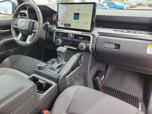 New 2026 Toyota Tacoma TRD Off-Road AWD/4WD image 13