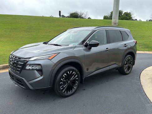 New 2026 Nissan Rogue SV FWD image 1