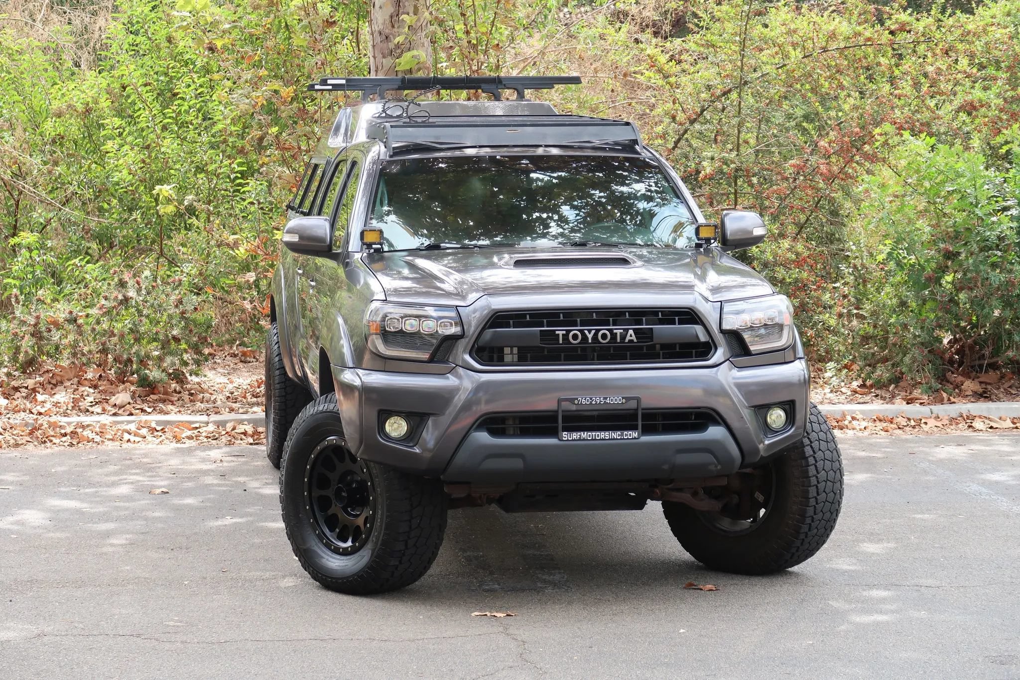 Used 2013 Toyota Tacoma PreRunner w/ TRD Sport Pkg RWD image 2