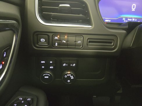 Certified 2022 Chevrolet Tahoe RST image 31