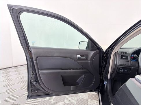 Used 2011 Ford Fusion SE w/ 202A Rapid Spec Order Code image 10