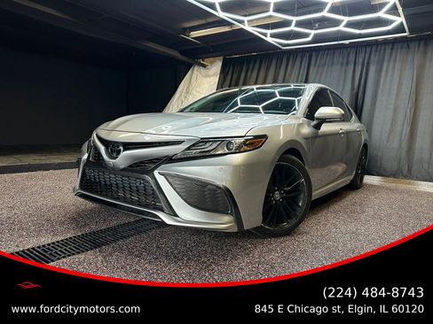 Used 2021 Toyota Camry XSE w/ Navigation Package FWD image 1