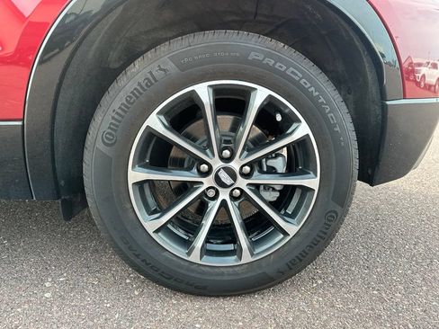 Used 2025 Cadillac XT4 Sport w/ LPO, Floor Liner Package AWD/4WD image 41
