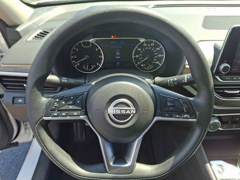 Used 2023 Nissan Altima 2.5 SV AWD/4WD image 20