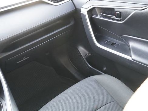Used 2023 Toyota RAV4 LE FWD image 16