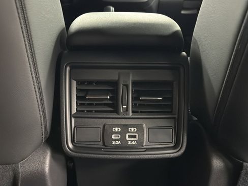 New 2026 Subaru Forester Premium AWD/4WD image 32