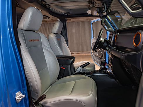 Used 2021 Jeep Gladiator Mojave image 24