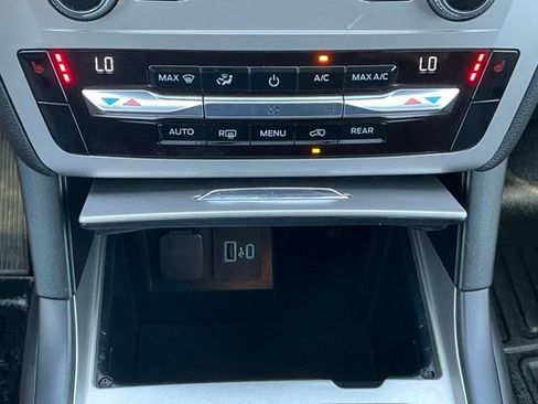 Used 2021 Ford Explorer XLT w/ Class III Trailer Tow Package RWD image 25