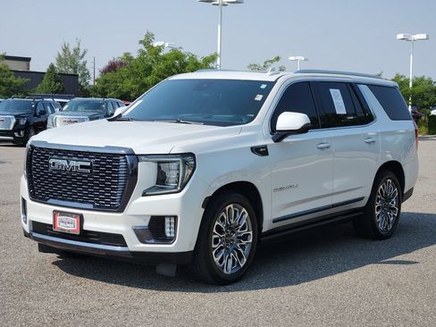 Used 2023 GMC Yukon Denali Ultimate AWD/4WD image 42