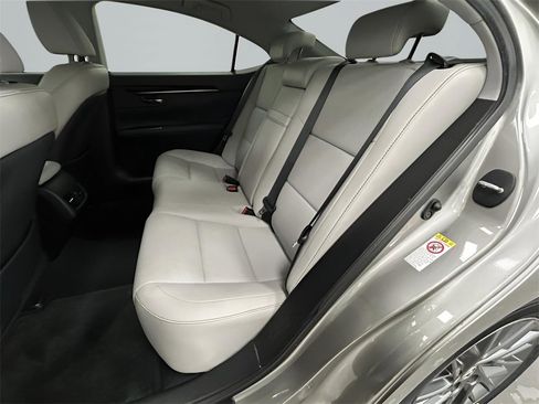 Used 2018 Lexus ES 350 image 9