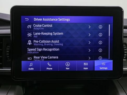 Used 2023 Ford Explorer XLT w/ Equipment Group 202A AWD/4WD image 26