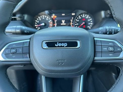 New 2026 Jeep Compass Latitude image 23