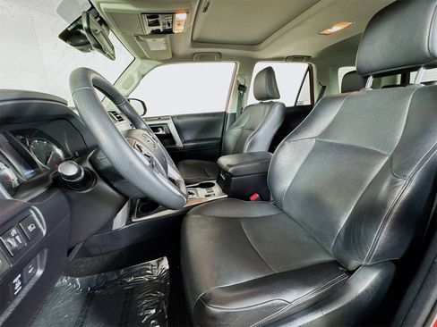 Used 2022 Toyota 4Runner Limited image 12
