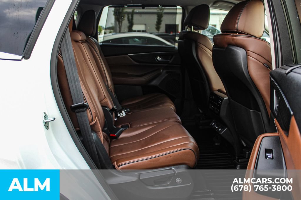 Used 2023 Acura MDX w/ Advance Package AWD/4WD image 18
