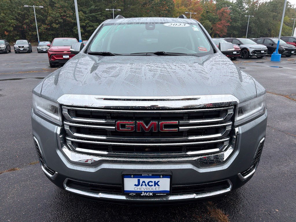 Used 2023 GMC Acadia SLE w/ Driver Convenience Package AWD/4WD image 2