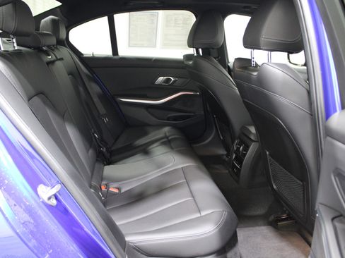 Used 2023 BMW 330i Sedan w/ M Sport Package image 29