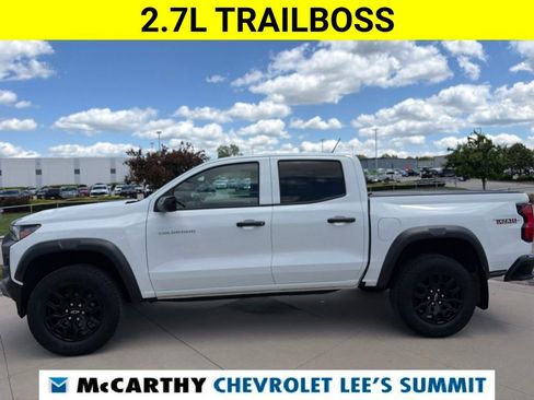 Certified 2023 Chevrolet Colorado Trail Boss w/ Technology Package AWD/4WD image 5