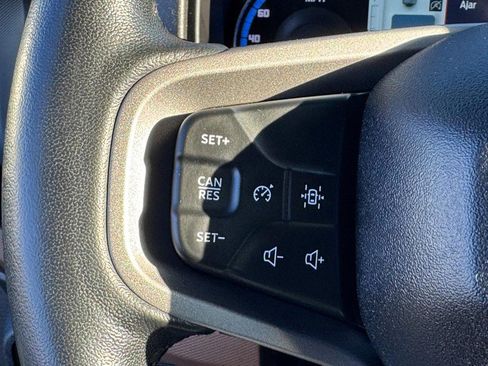 Used 2024 Ford Bronco Outer Banks image 17