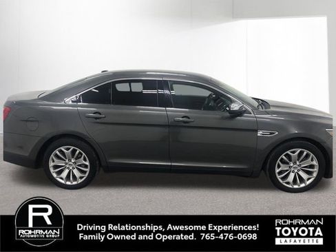 Used 2017 Ford Taurus Limited FWD image 8