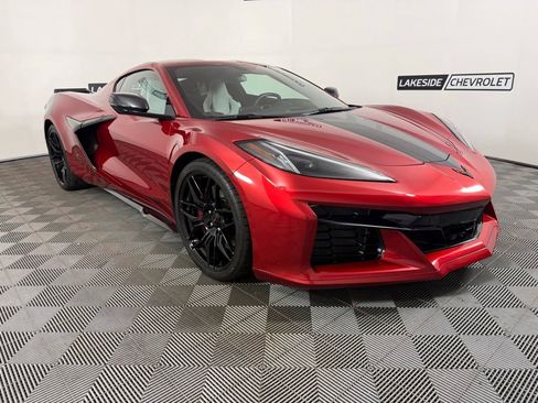Used 2023 Chevrolet Corvette Z06 RWD image 8