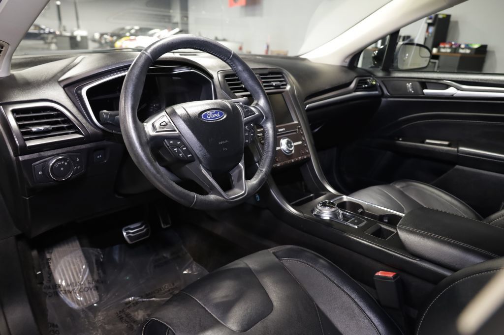 Used 2018 Ford Fusion Titanium AWD/4WD image 17