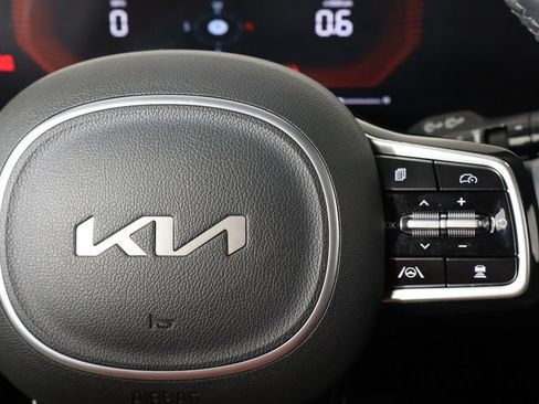 Used 2025 Kia Sorento S w/ Panoramic Sunroof Package FWD image 10