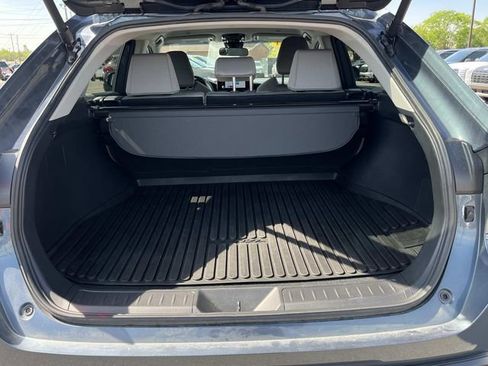 Used 2024 Toyota Venza LE image 11