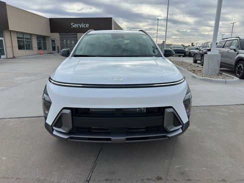 New 2026 Hyundai Kona SEL Premium image 8