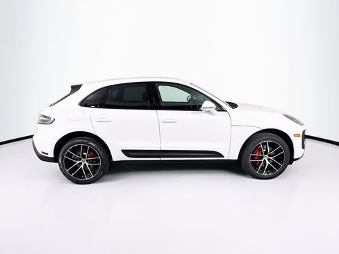 New 2026 Porsche Macan S image 8