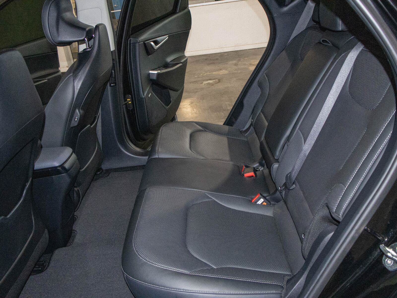 Used 2023 Kia EV6 Wind RWD image 14