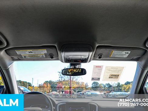 Used 2024 GMC Terrain SLE image 59